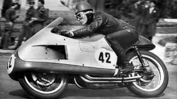 Il Moto Club Liberati-Pileri festeggia i cento anni con i big del motociclismo