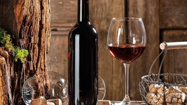 Inflazione a luglio: l'acqua è cara, il vino anche