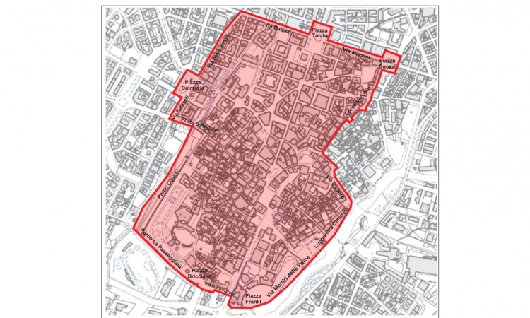 Nei fine settimana estivi, ordinanza antivetro nel centro storico